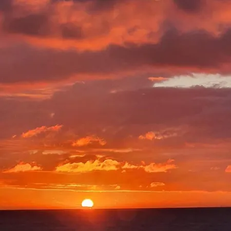 Daire Zeezicht, Volledig Gerenoveerd Luxe *