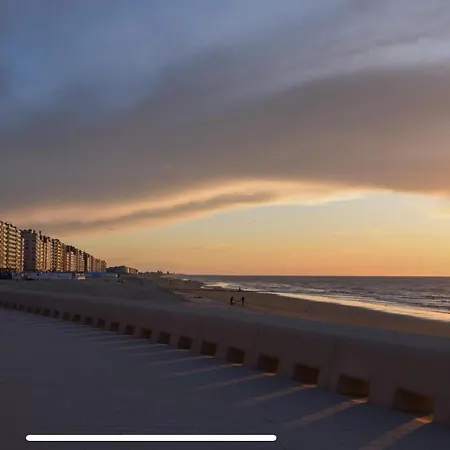 Zeezicht, Volledig Gerenoveerd Luxe דירה *