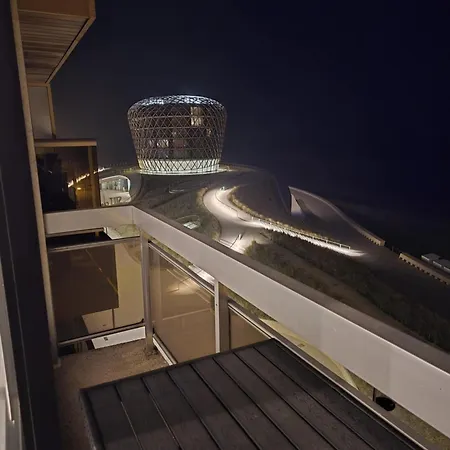 Apartment Zeezicht, Volledig Gerenoveerd Luxe